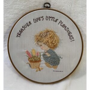 Vtg Betsey Clark Completed Crewel Treasure Life's Little Pleasures 1974 Hallmark